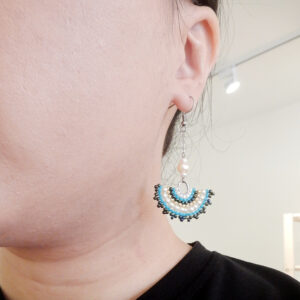 日本珠編織-雅扇耳環(藍)-$1080